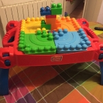Vendo Mega Bloks -Mesa Preescolar 3 en 1